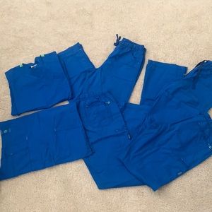 WONDERWINK 4 sets of scrubs, royal blue